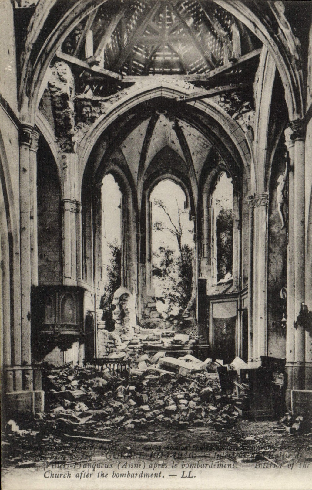 Villers-Franqueux (Aisne) — Église après le bombardement — LL.