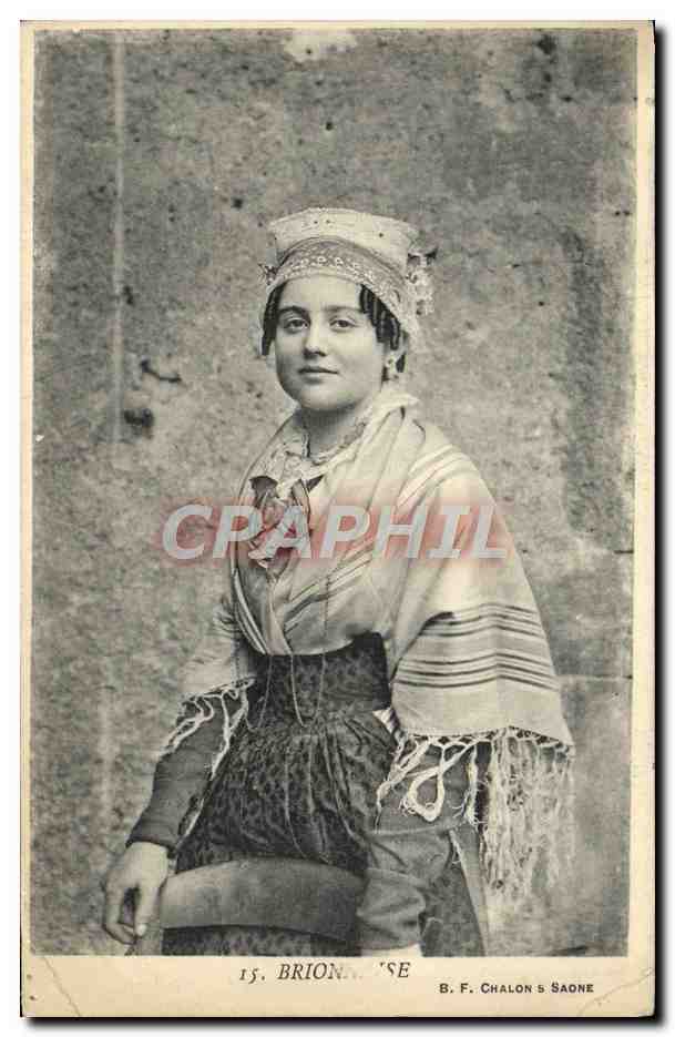 CPA Brionnaise Folklore Femme