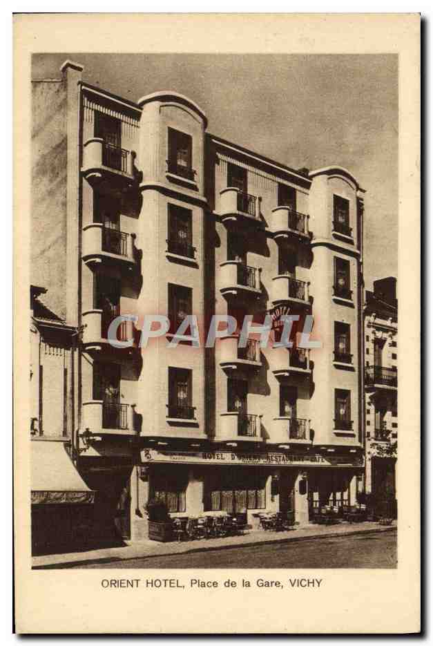 CPA Orient Hotel Place De La Gare Vichy
