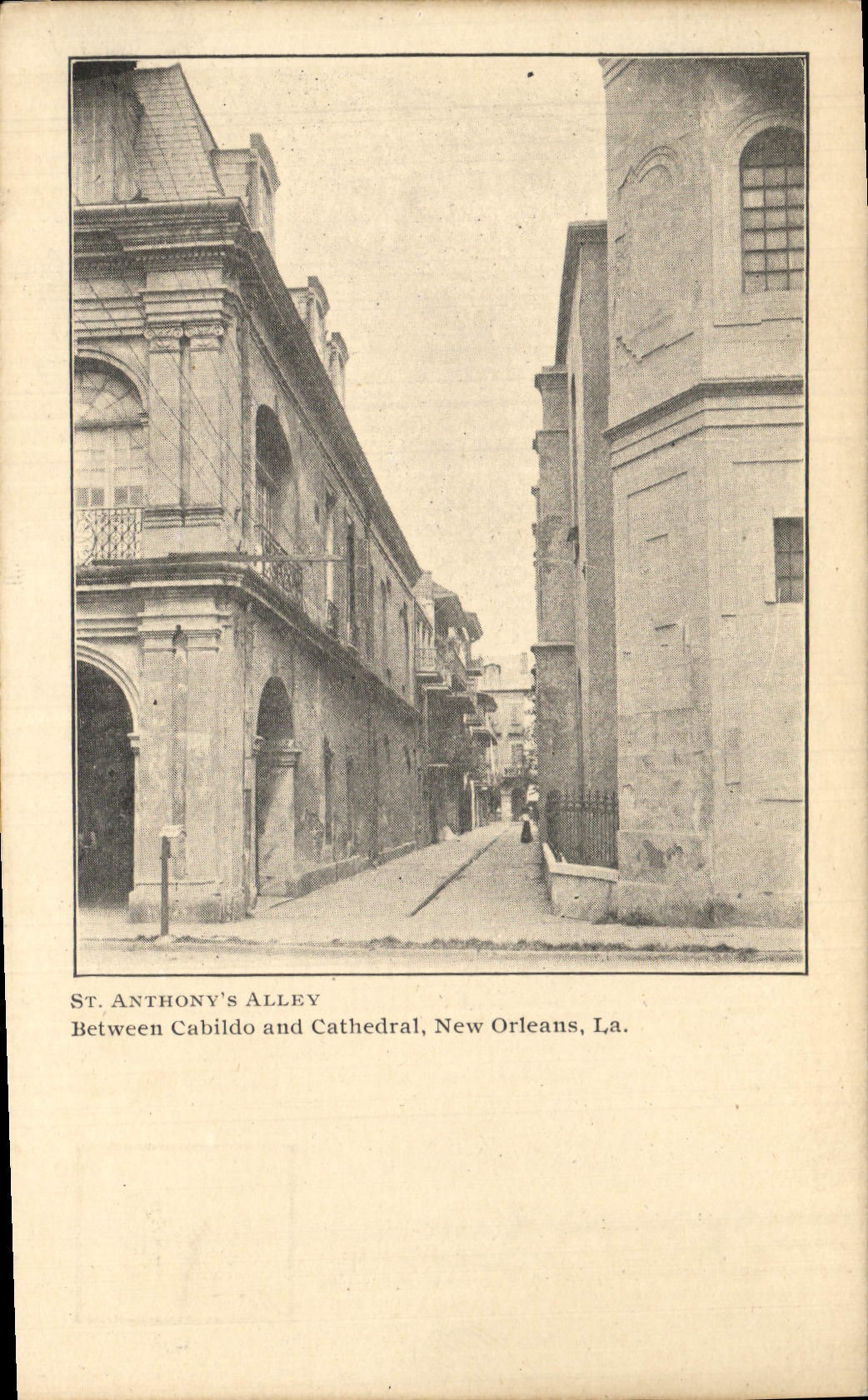 CPA St Anthony's alley Between Cabildo and Cathedrale New Orleans 