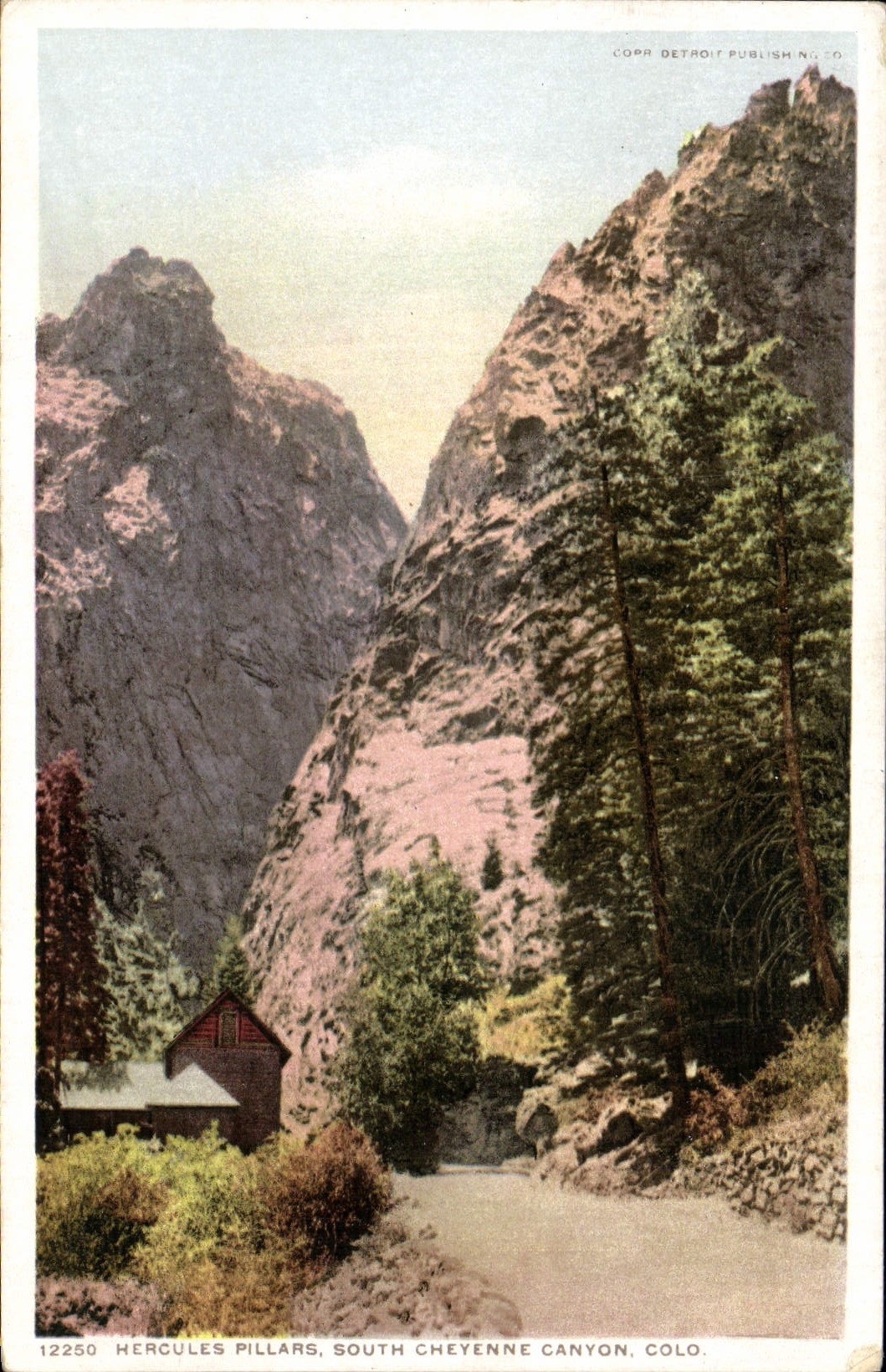 CPA Colorado Hercules Pillars south Cheyenne Canyon