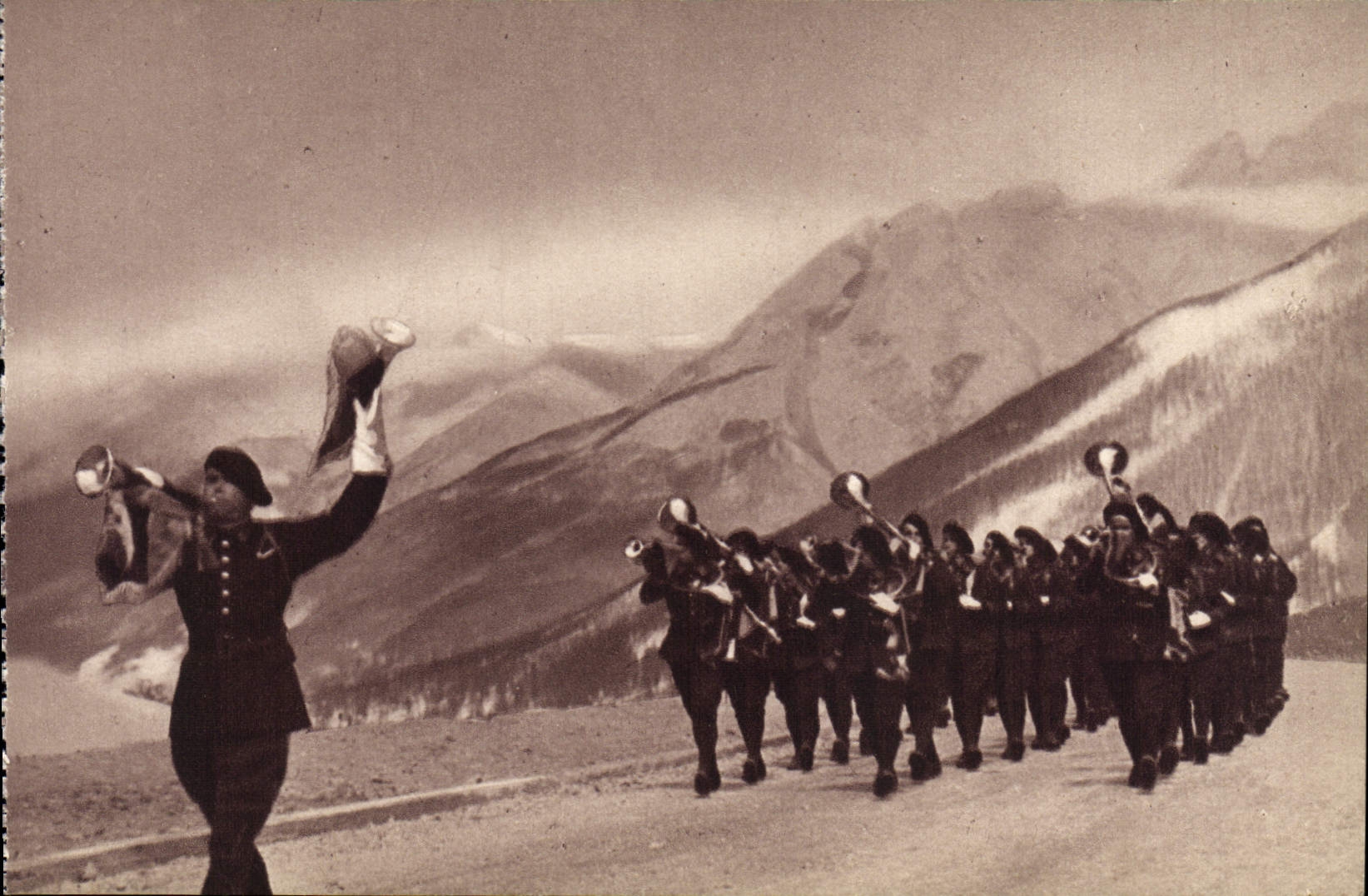CPA Fanfare De Chasseurs Alpins Militaria