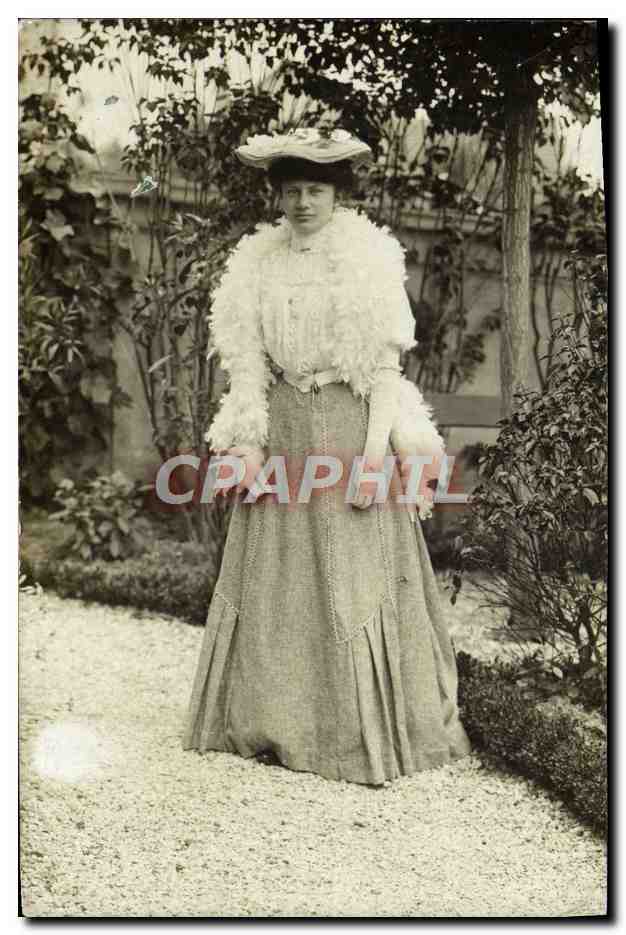 CARTE PHOTO Femme Juvisy sur Orge 