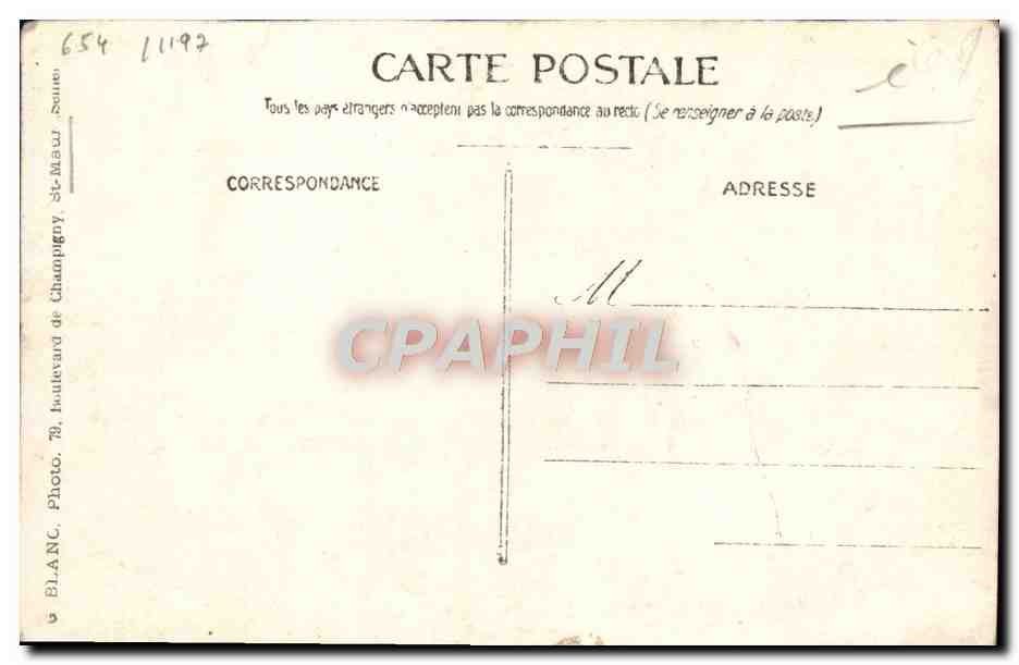 Trois personnes devant une maison — Champigny-sur-Marne — éditeur BLANC, n° 654 — Verso