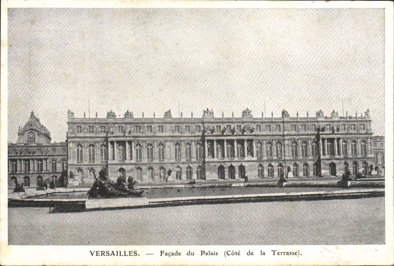 CPA Versailles Facade Du Palais Cote de la terrasse