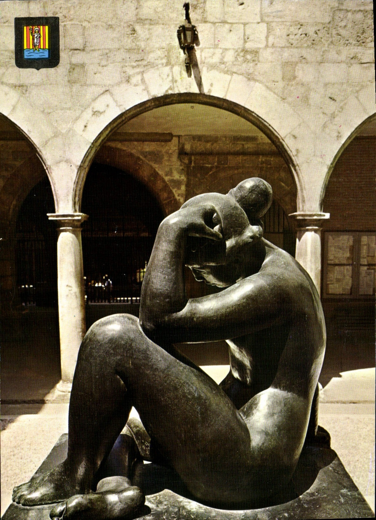 CPM Arts Et Couleurs Du Roussillon Perpignan Maillol La Mediterranee Patio de la Mairie