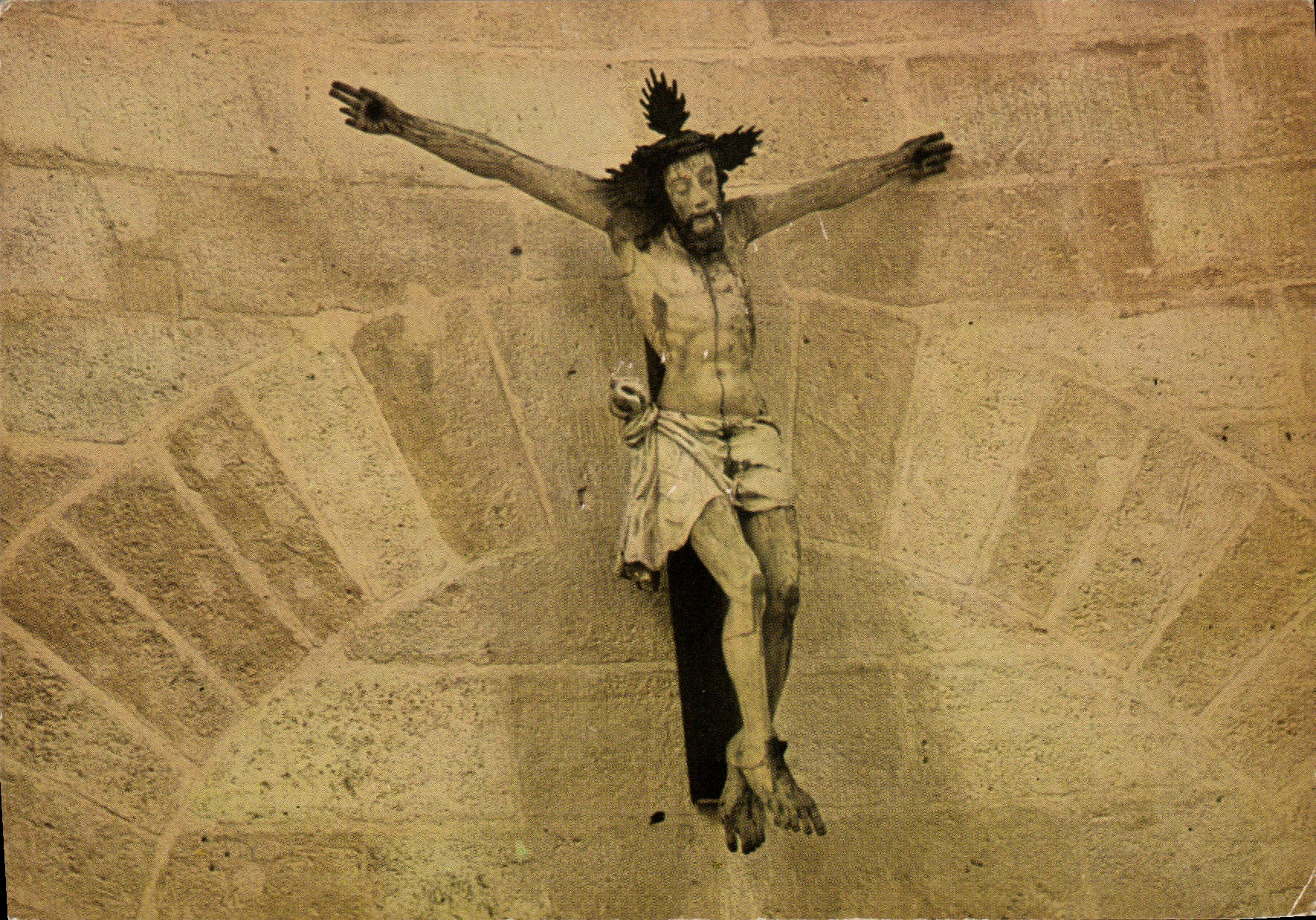Christ en bois du XVIIème siècle — Don d'Autriche — Fondation Cziffra, Senlis