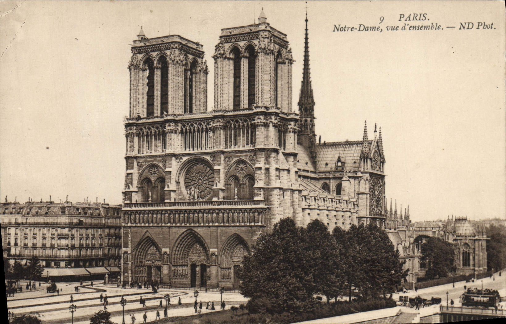 CPA Paris Notre Dame vue d'ensemble