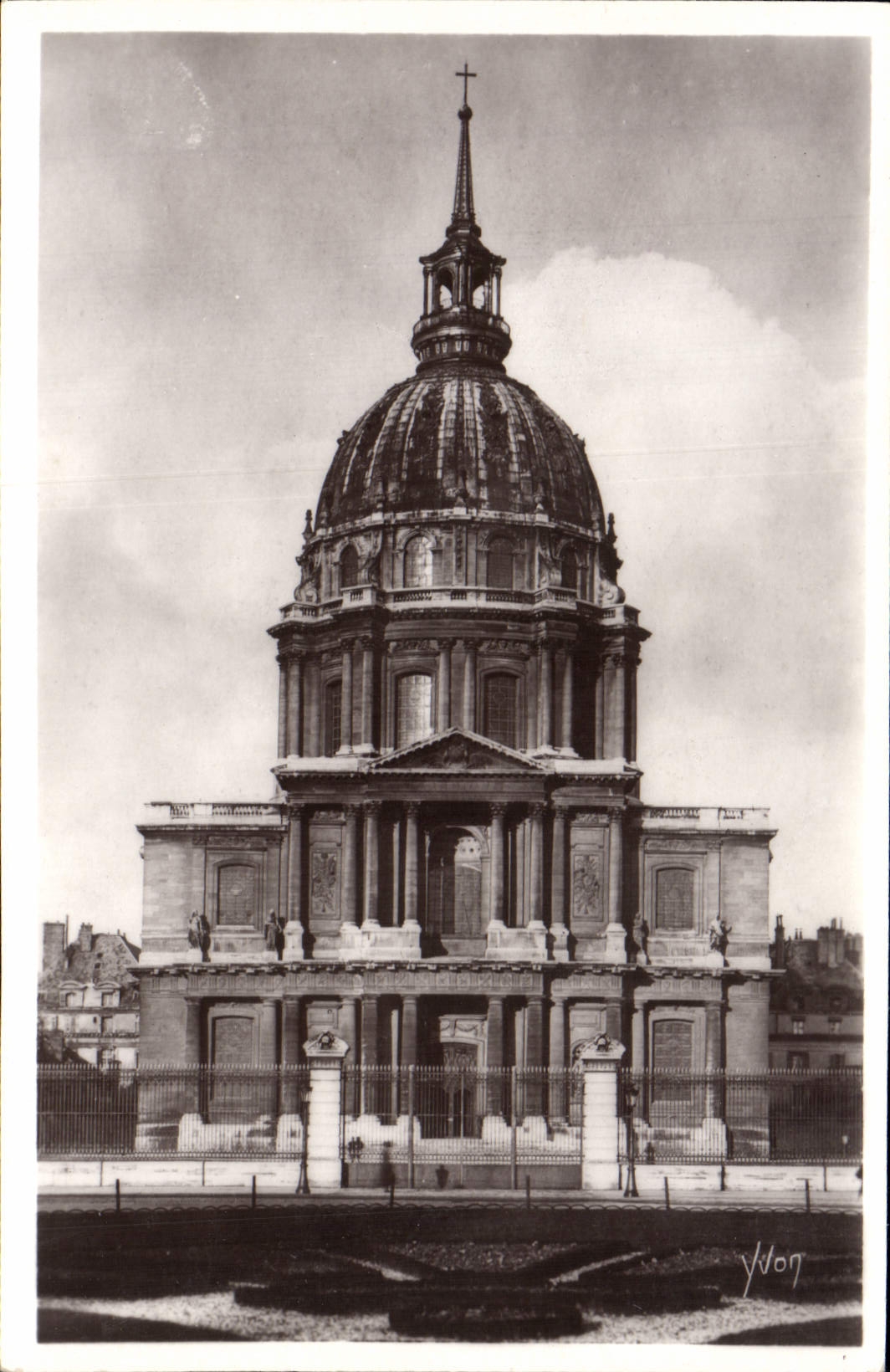 CPA Paris Les Invalides