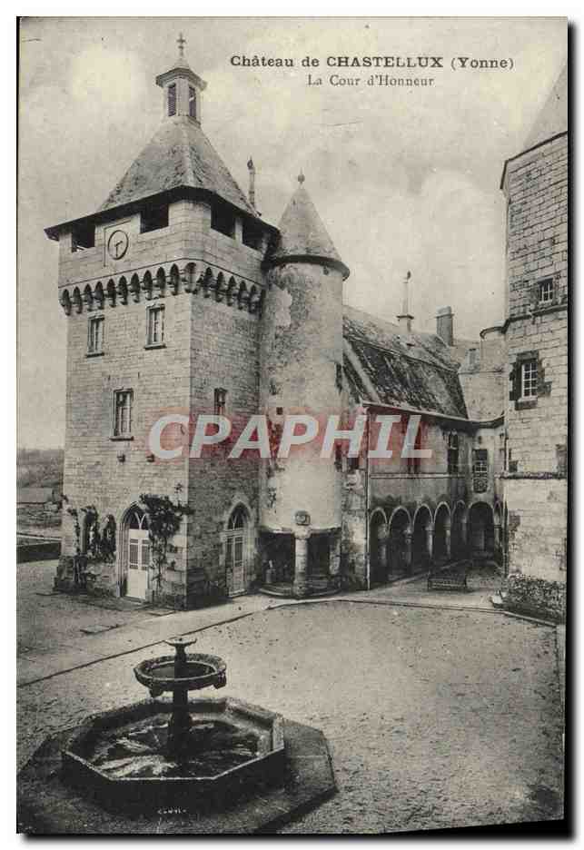 CPA Chateau de Chastellux La Cour d'Honneur