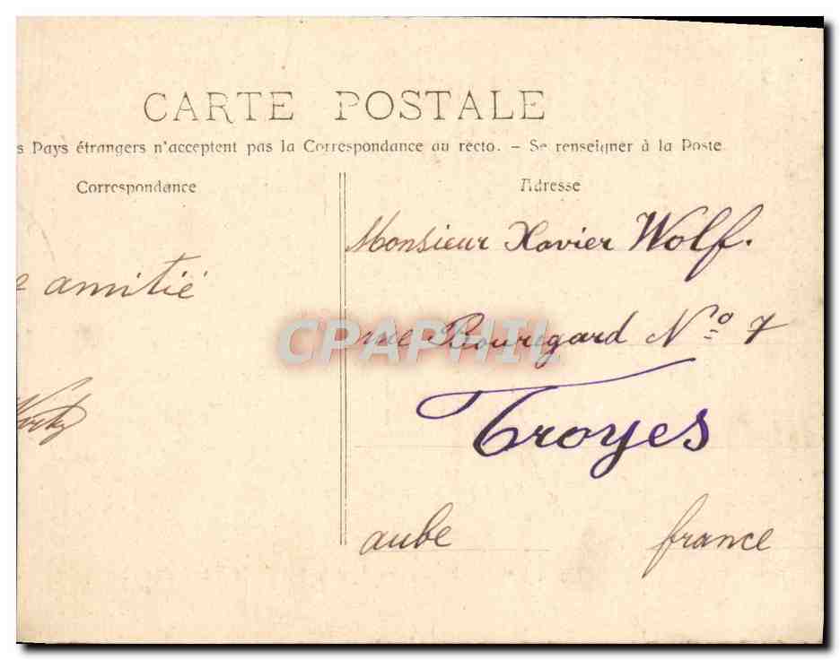 CPA Nossi Be Cases Creoles Dans Le Bas De La Rue Mezence Madagascar — Verso