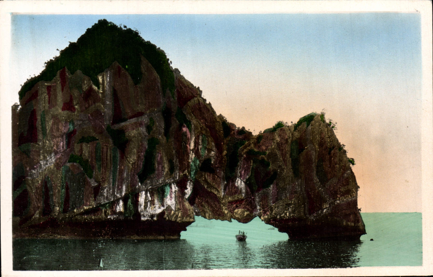 CPA Tonkin Baie D'Along Quang Yen L'arche Vietnam