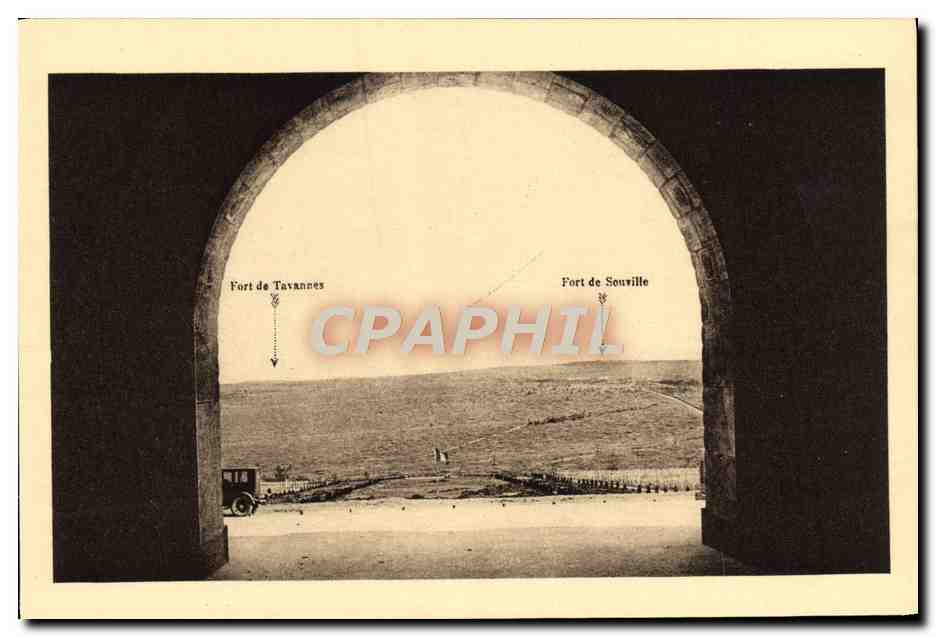 Fort de Tavannes et Fort de Souville — vue prise du premier plan, Ossuaire de Douaumont — Héliogravure des Impériales Réunies
