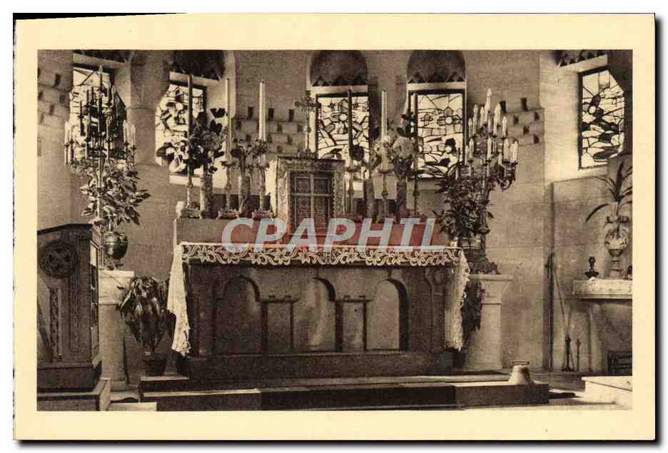 CPA Ossuaire et Phare de Douaumont Chapelle Catholique Chapelle catholique Militaria