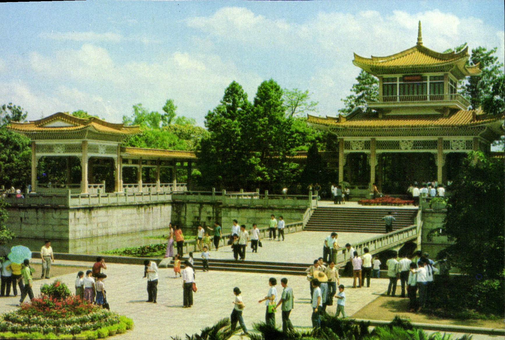 CPM Kwangchow Chine China Mausoleum of martyrs who fell in the Kwangchow Uprising
