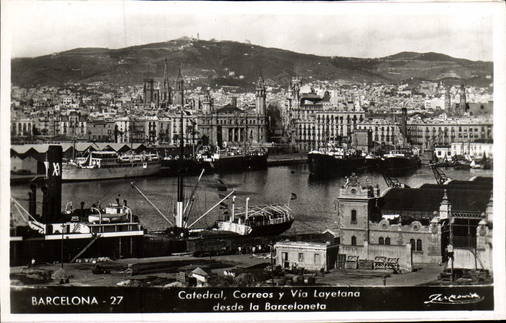 CPA Barcelona Catedral Correos y Via Layetana Desde La Barceloneta Bateaux