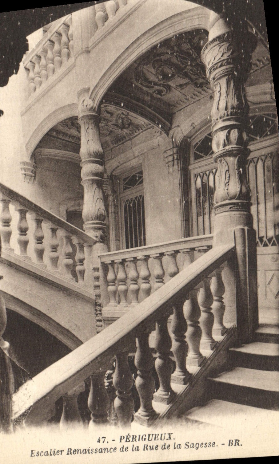 Escalier Renaissance de la Rue de la Sagesse - Périgueux — BR. - n°47