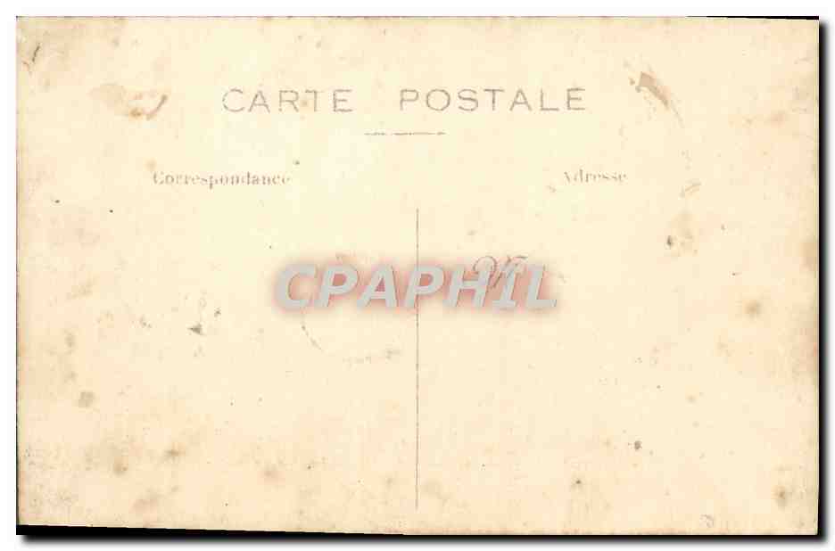 CARTE PHOTO Soldats Militaria (n°68 sur le col) — Rückseite