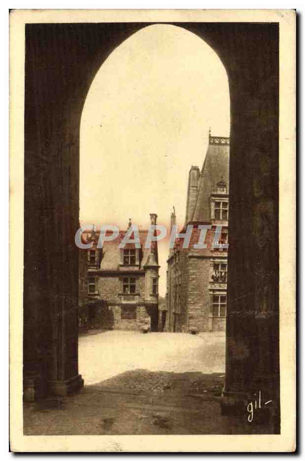CPA Le Mans Vue Sur l'Archeveche Et La Maison Renaissance