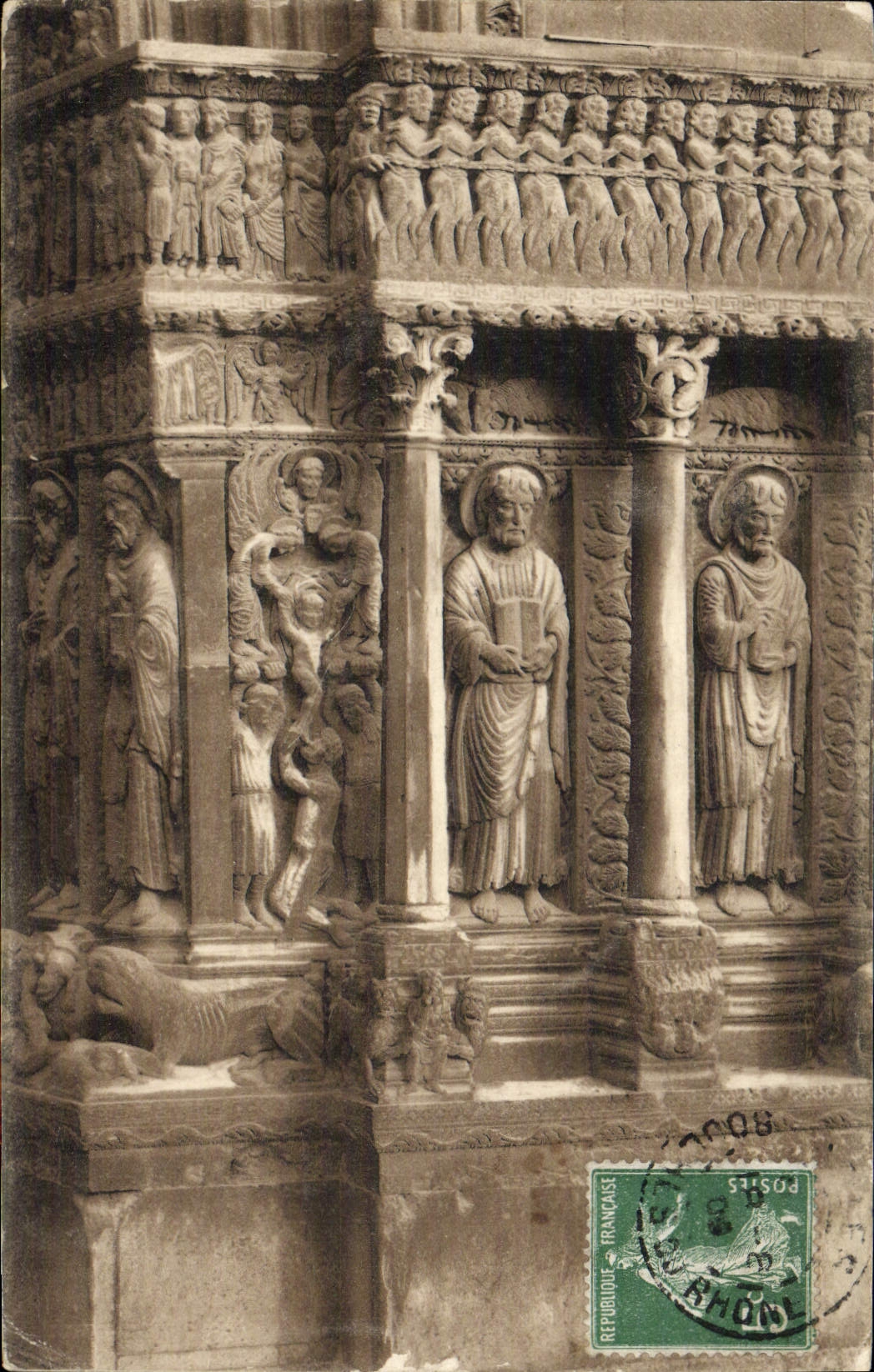 Arles — Détail du Portail — Cathédrale Saint-Trophime — Carte Postale de Luxe