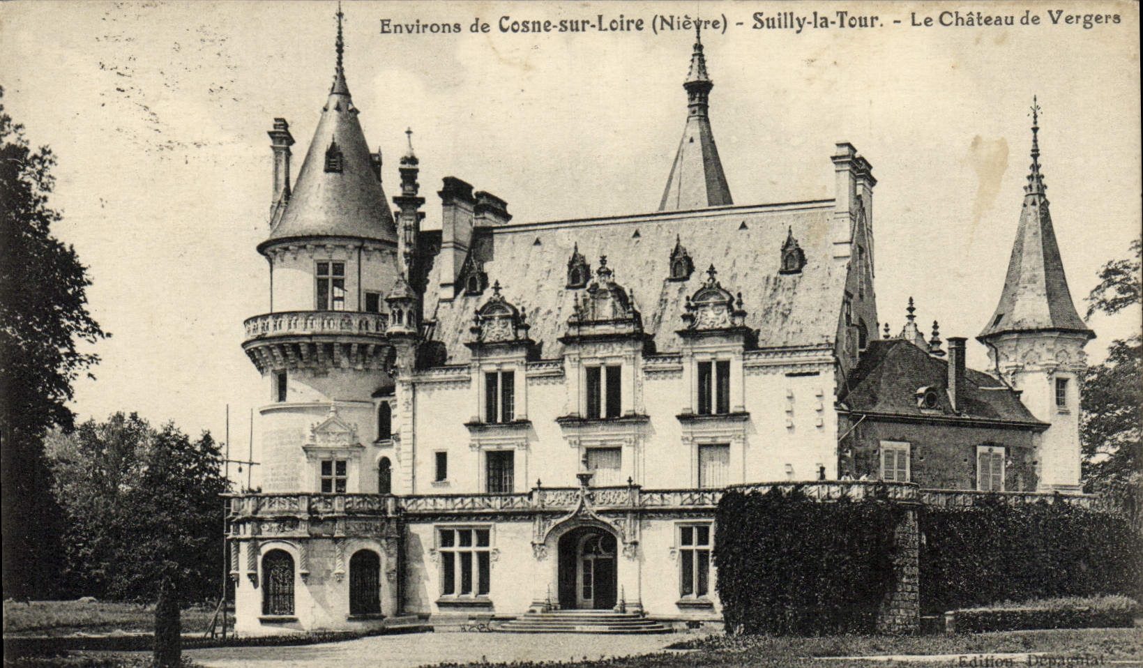 CPA Environs De Cosne Sur Loire Suilly La Tour Le Chateau De Vergers
