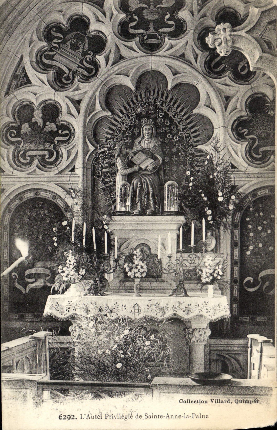 CPA L'Autel Privilegie De Sainte Anne La Palue