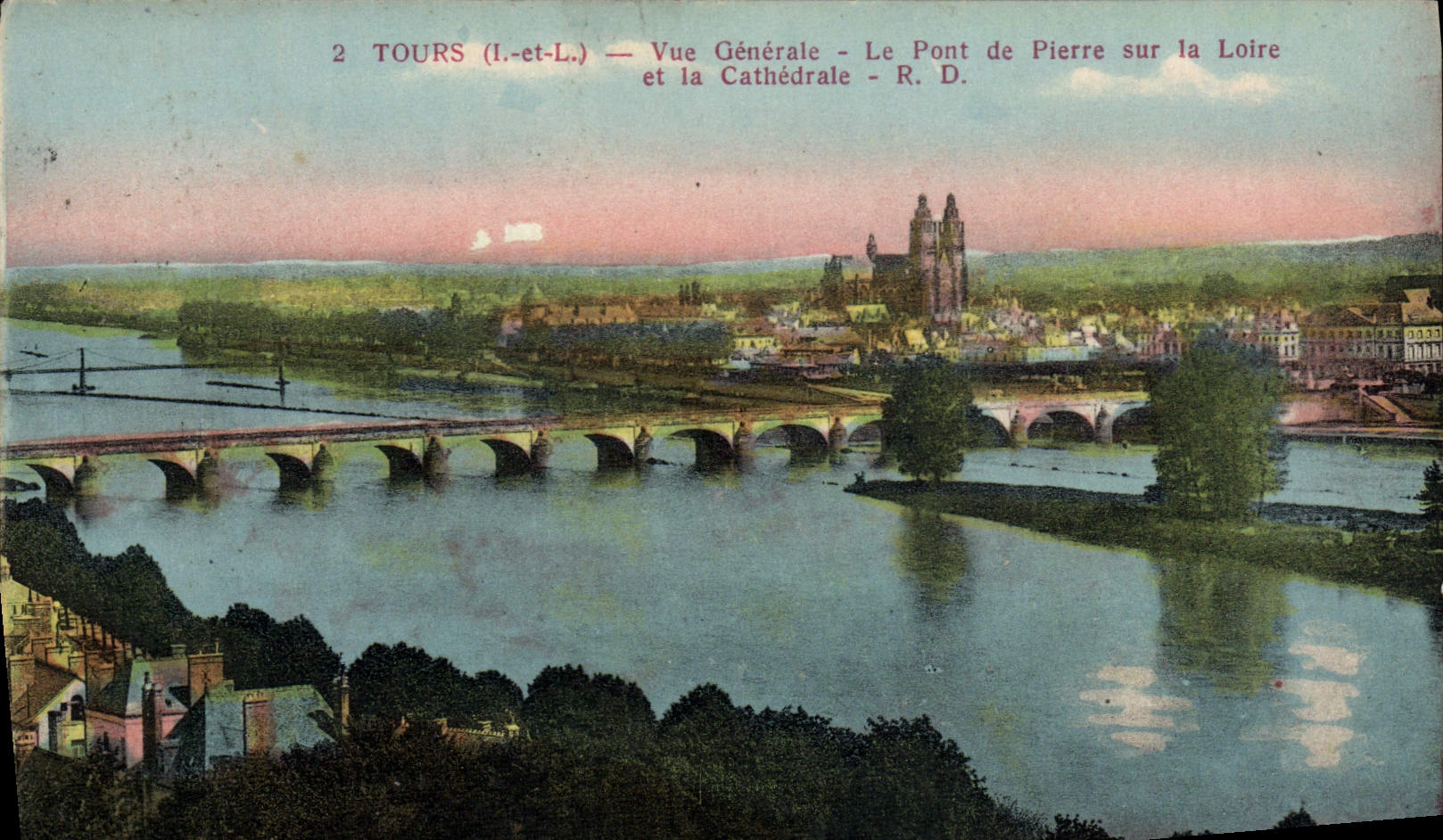 CPA Tours Vue Generale Le Pont De Pierre Sur La Loire Et La Cathedrale
