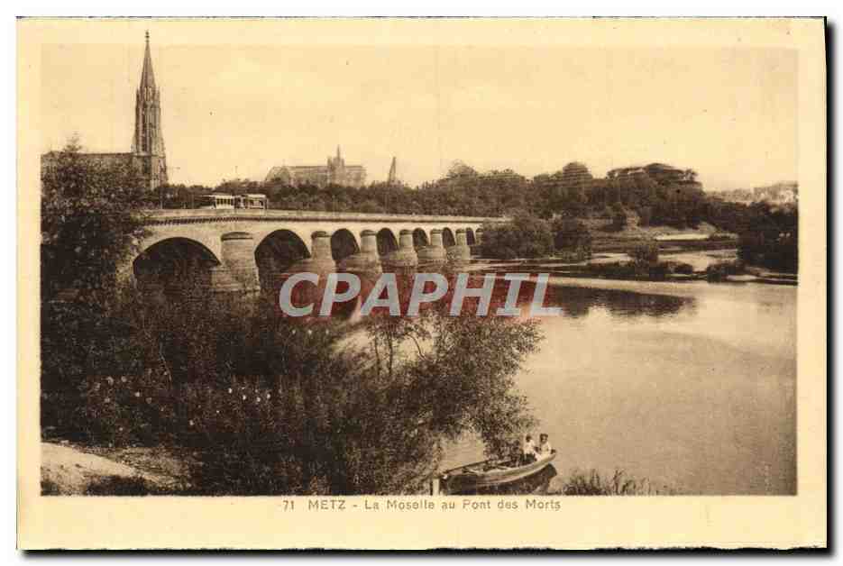 Metz - La Moselle au Pont des Morts — vue avec église et pont en arche