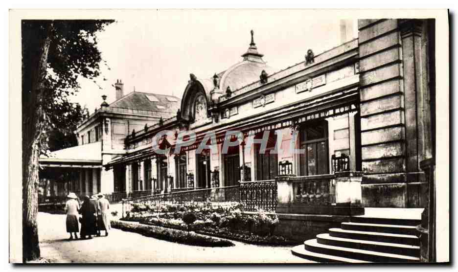 Néris-les-Bains — Le Casino — éditeur Real-Photo-Cap
