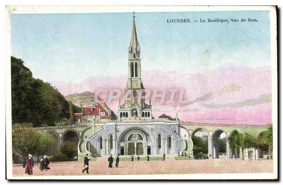 CPA Lourdes La Basilique Vue de Face
