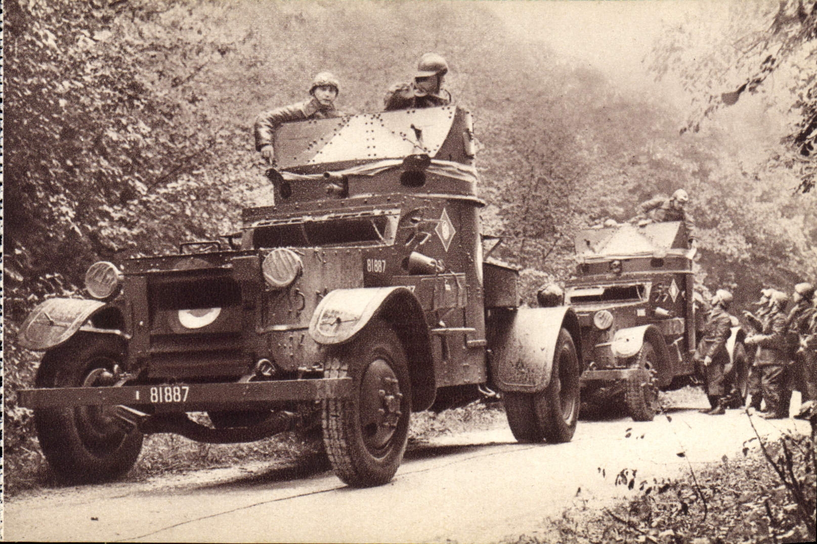 Autos mitrailleuses de cavalerie — Georges Lans, Paris — n° de série non visible