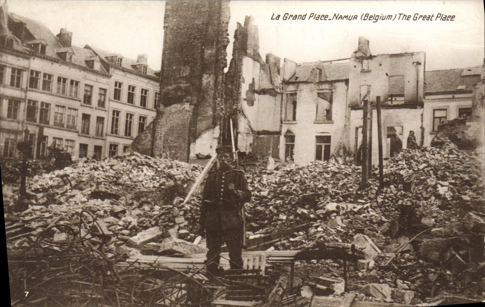 CPA Le Grand Place Namur Militaria 