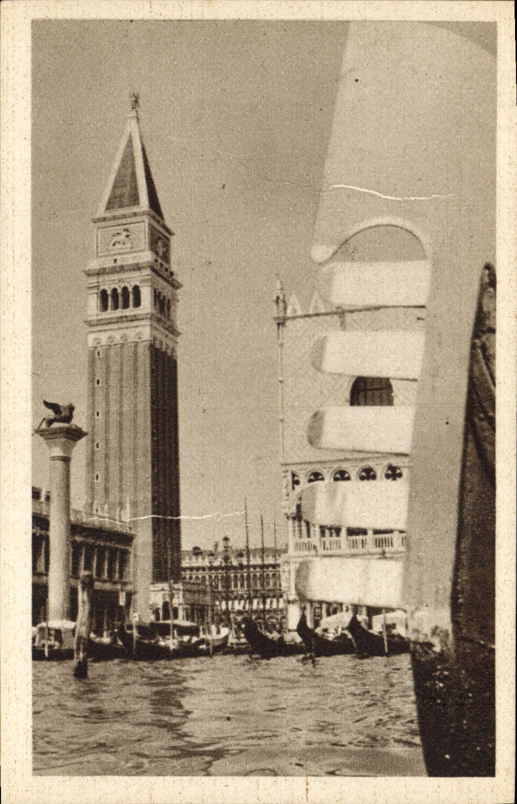 CPA Venezia Gondoles Bateaux