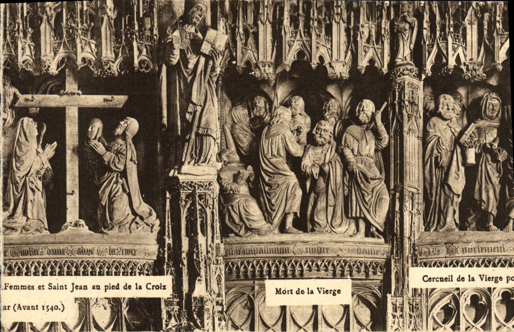 CPA Chartres Femmes Et Saint Jean An Pied De La Croix Mort De La Vierge