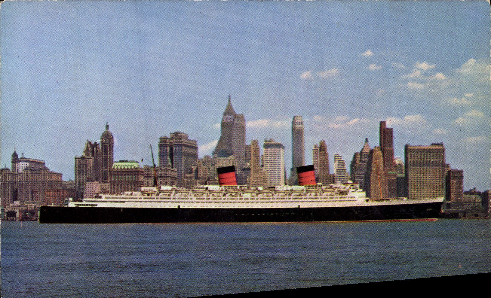 CPA S S Queen Elizabeth Passing Lower Manhattan New York City Bateau Paquebot