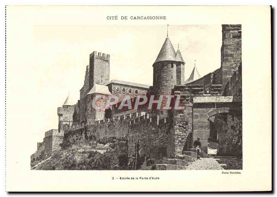 CPA Grand Format Cite De Carcassonne Entree de la Porte d'Aude 28 * 23 cm