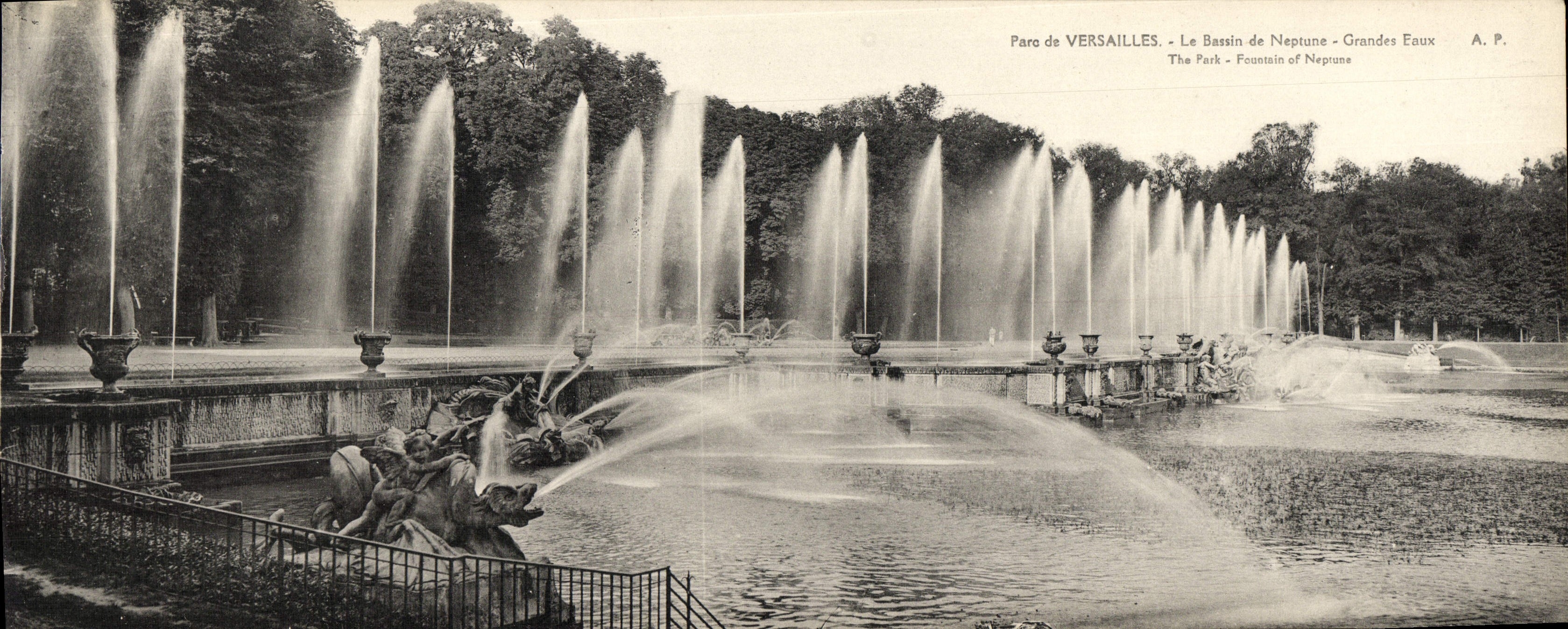 Versailles — Le Bassin de Neptune — A. P.