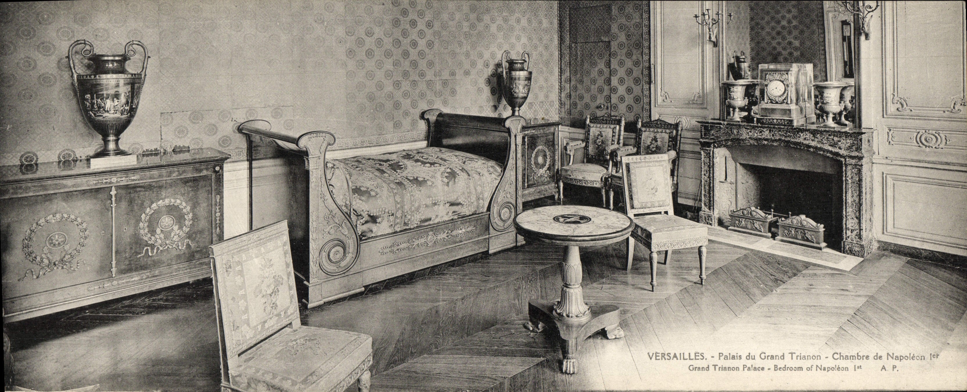 Versailles - Palais du Grand Trianon - Chambre de Napoléon Ier