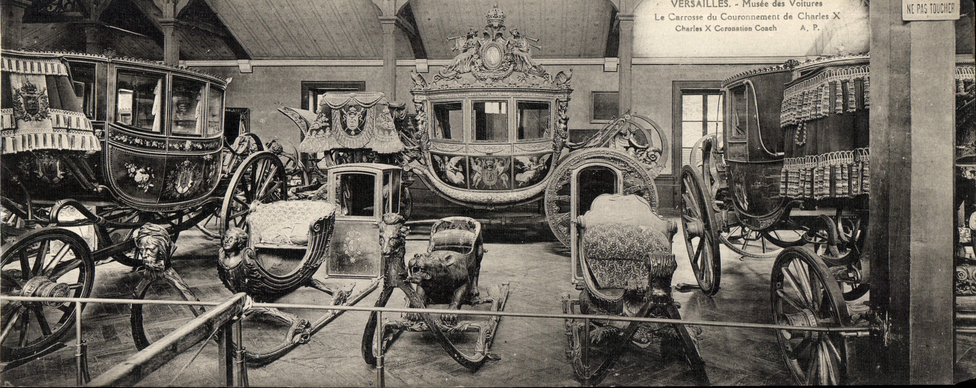 Versailles - Musée des Voitures - Le Carrosse du Couronnement de Charles X