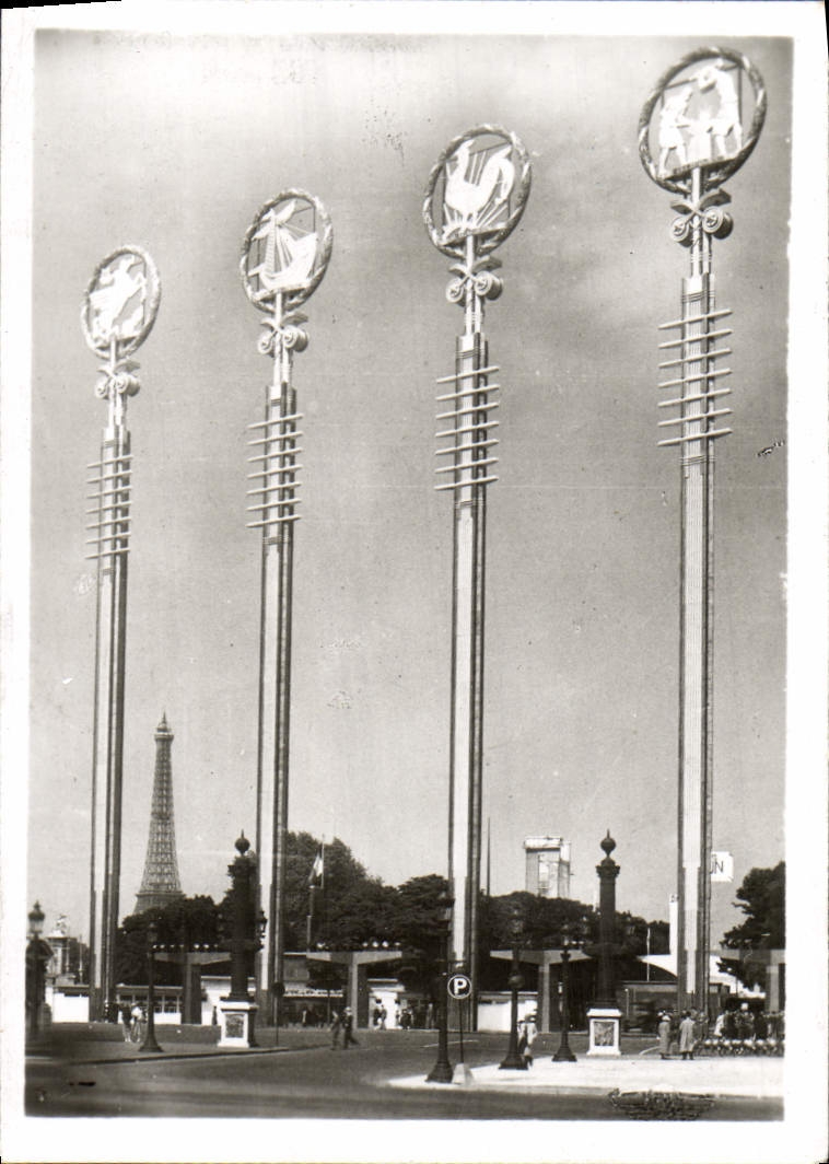 Les Piliers de la Paix — Exposition Internationale de 1937 — Paris - Recto