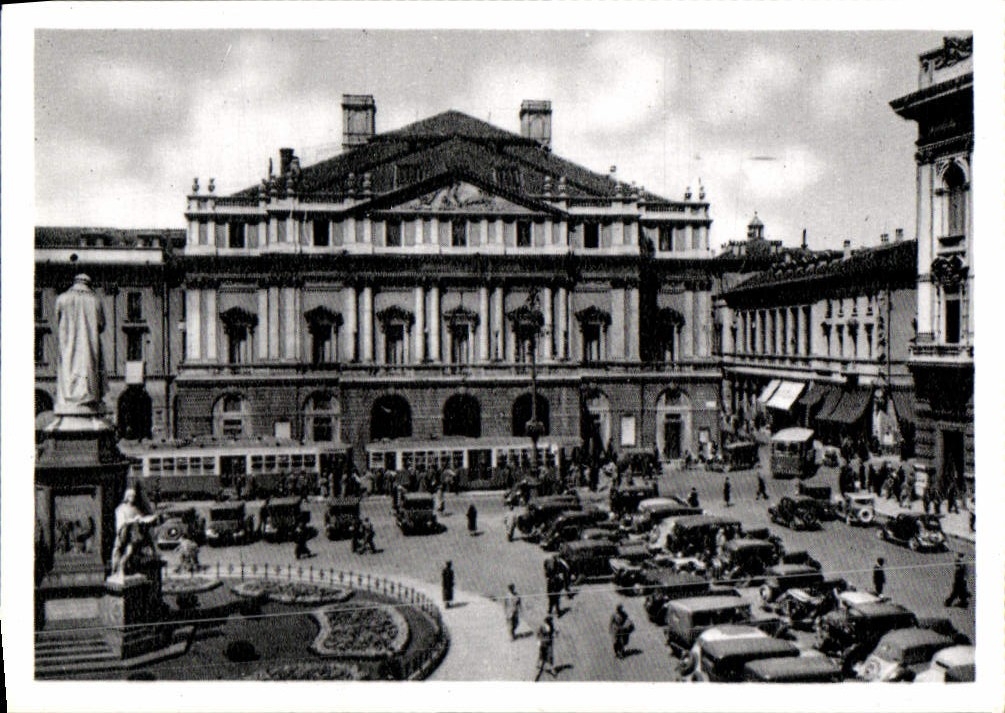 CPM Milano Piazza E Teatro Alla Scala Scala 
