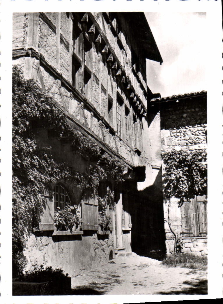 Percuges (Ain) — Ostellerie du Vieux Pérouges (XIIIe s.) — CPAPHIL