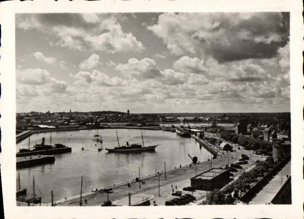 Port des yachts à Saint-Servan — vue aérienne — CPAPHIL