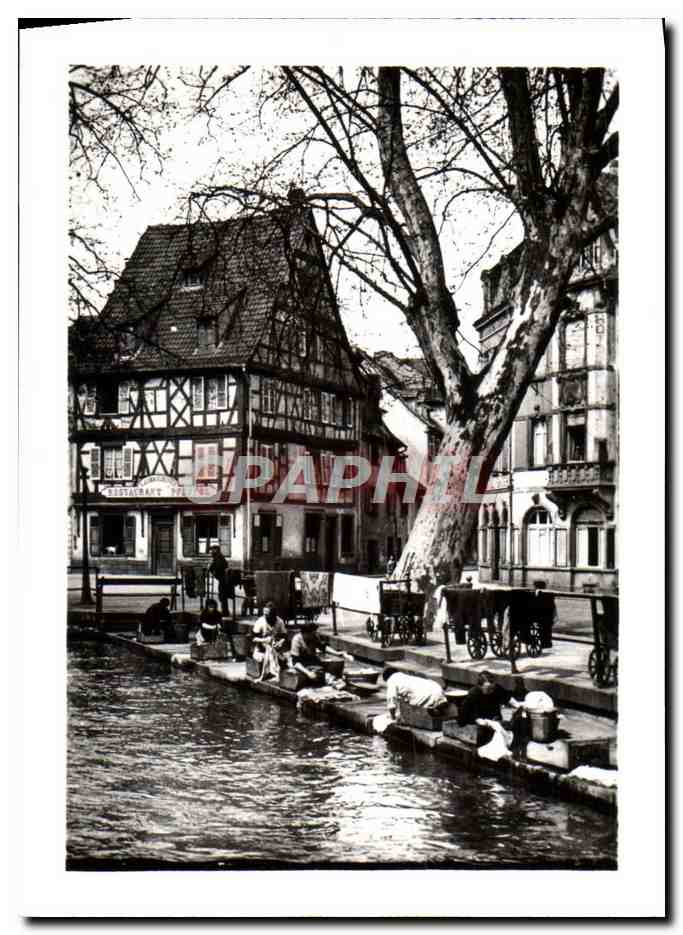 Colmar - Le lavoir de la Place de la Sinne — éditeur CPAPHIL, n° de série non visible
