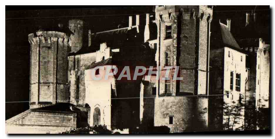 CPM Saumur Le Chateau Illumine
