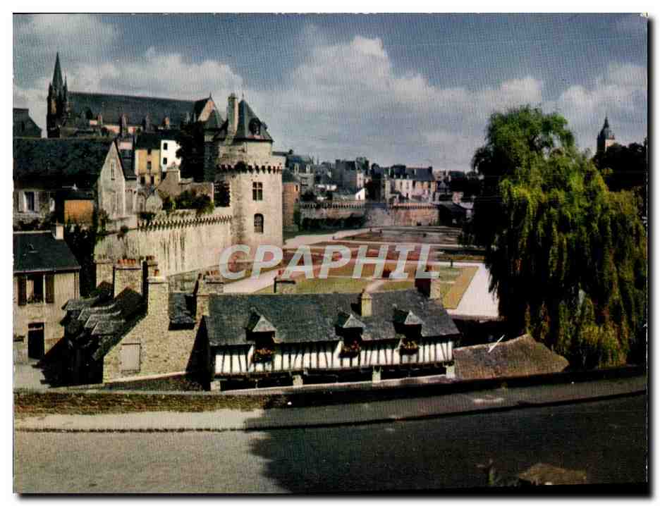 Vannes (Morbihan) — Les vieux lavoirs de La Garenne et la Tour du Connétable — CPAPHIL