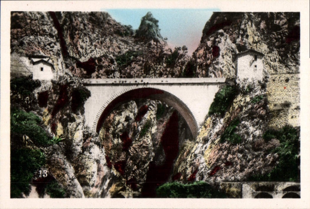 CPM Menton Le pont St louis Frontiere franco italienne 