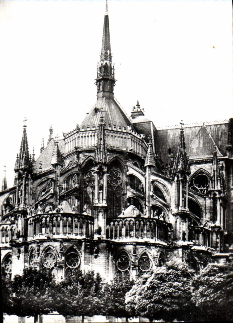 CPM Reims La Cathedrale Notre Dame Le Chevet