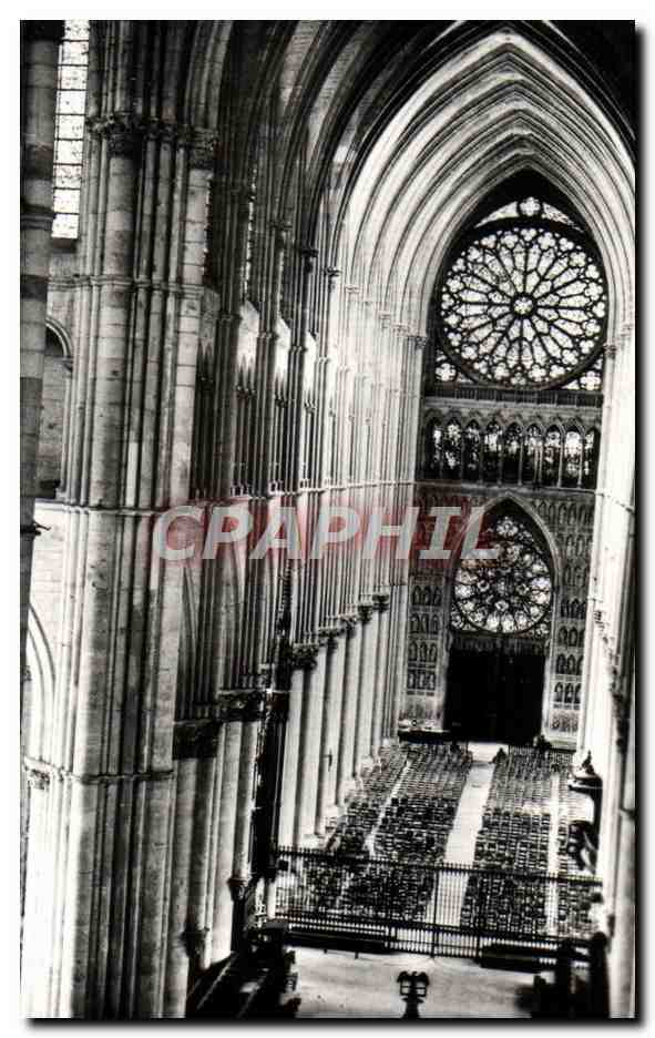 CPM Reims La Cathedrale Notre Dame Le Grand Portail et la Nef