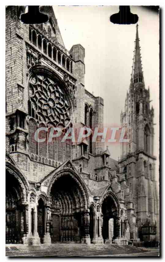 CPM Chartres La Cathedrale La Facade Nord et le Clocher Neuf